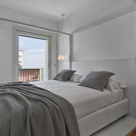 Luxury Suites Collection - Milano 33 Riccione Exterior foto